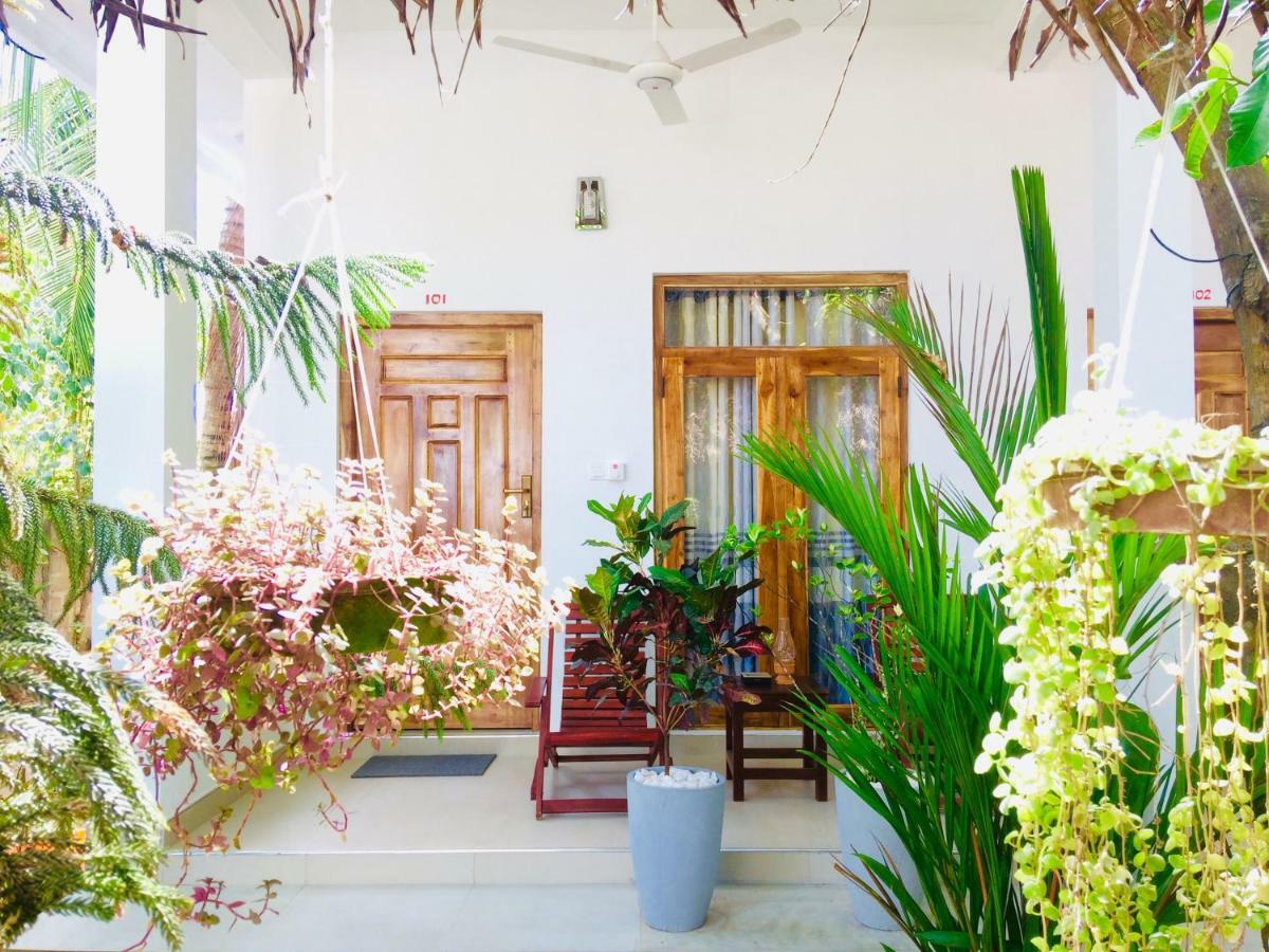Tropicana Home Stay Arugam Bay Exteriér fotografie